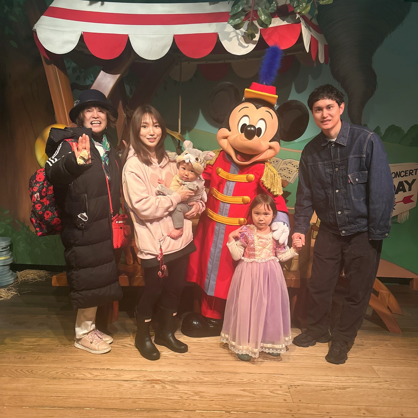 こんにちは！先日はプライベートでのTDLの旅、孫とお嫁ちゃん