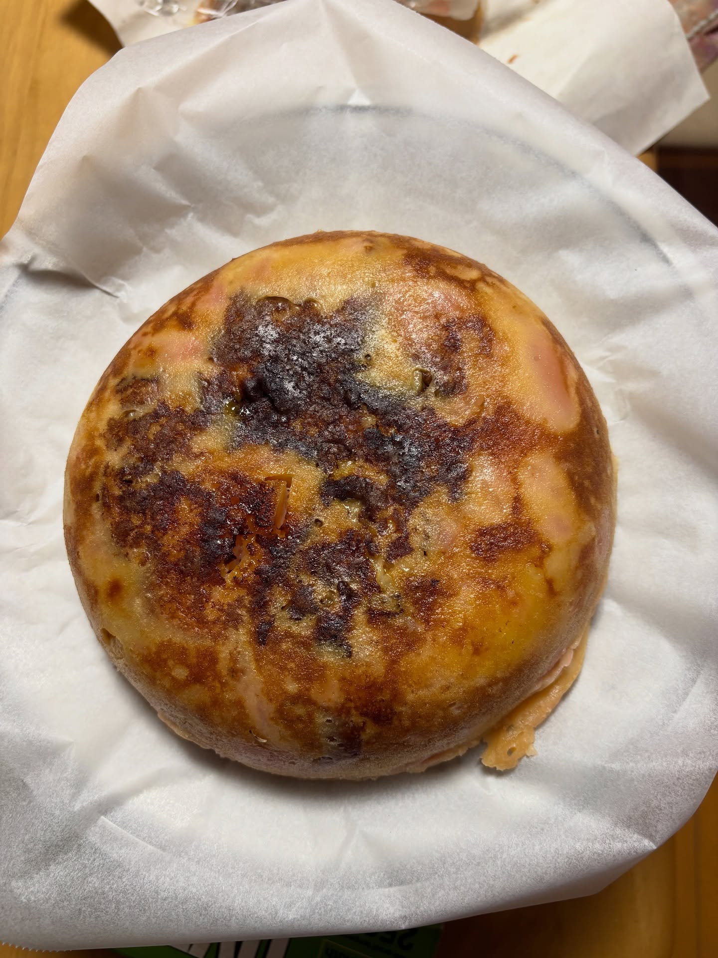 こんばんは！明日の特別イベントに向けて、タルトタタンが美味し
