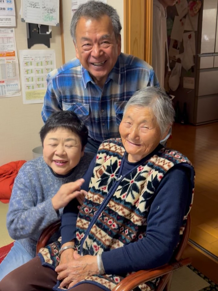 今日は素晴らしいゲストをお迎えしました！親友ご夫婦がお越しく
