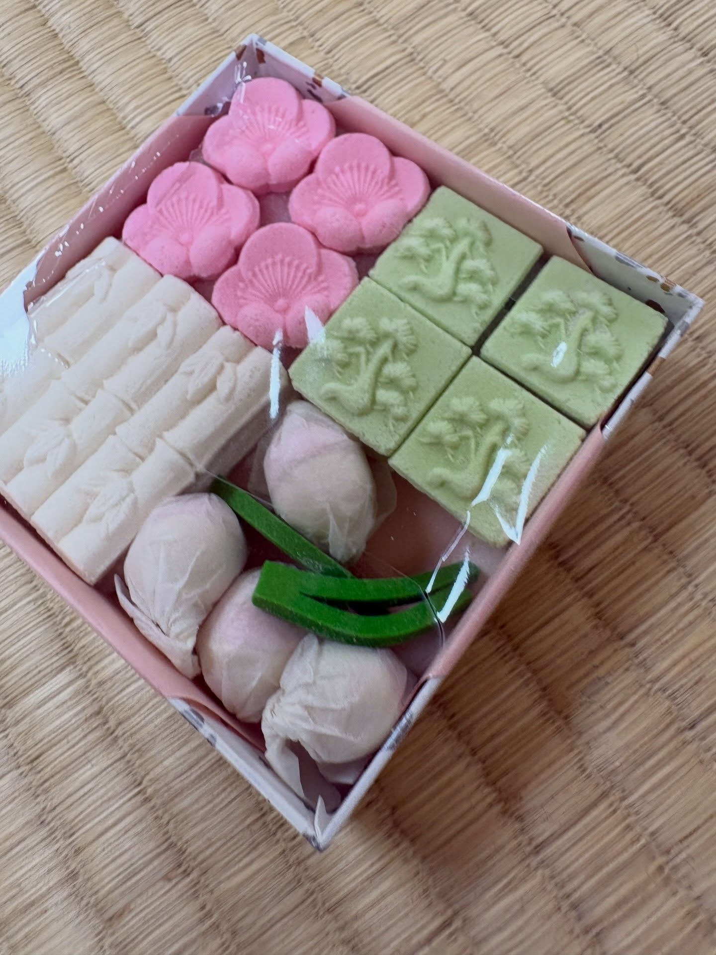 文化教室の茶道体験、始まりました