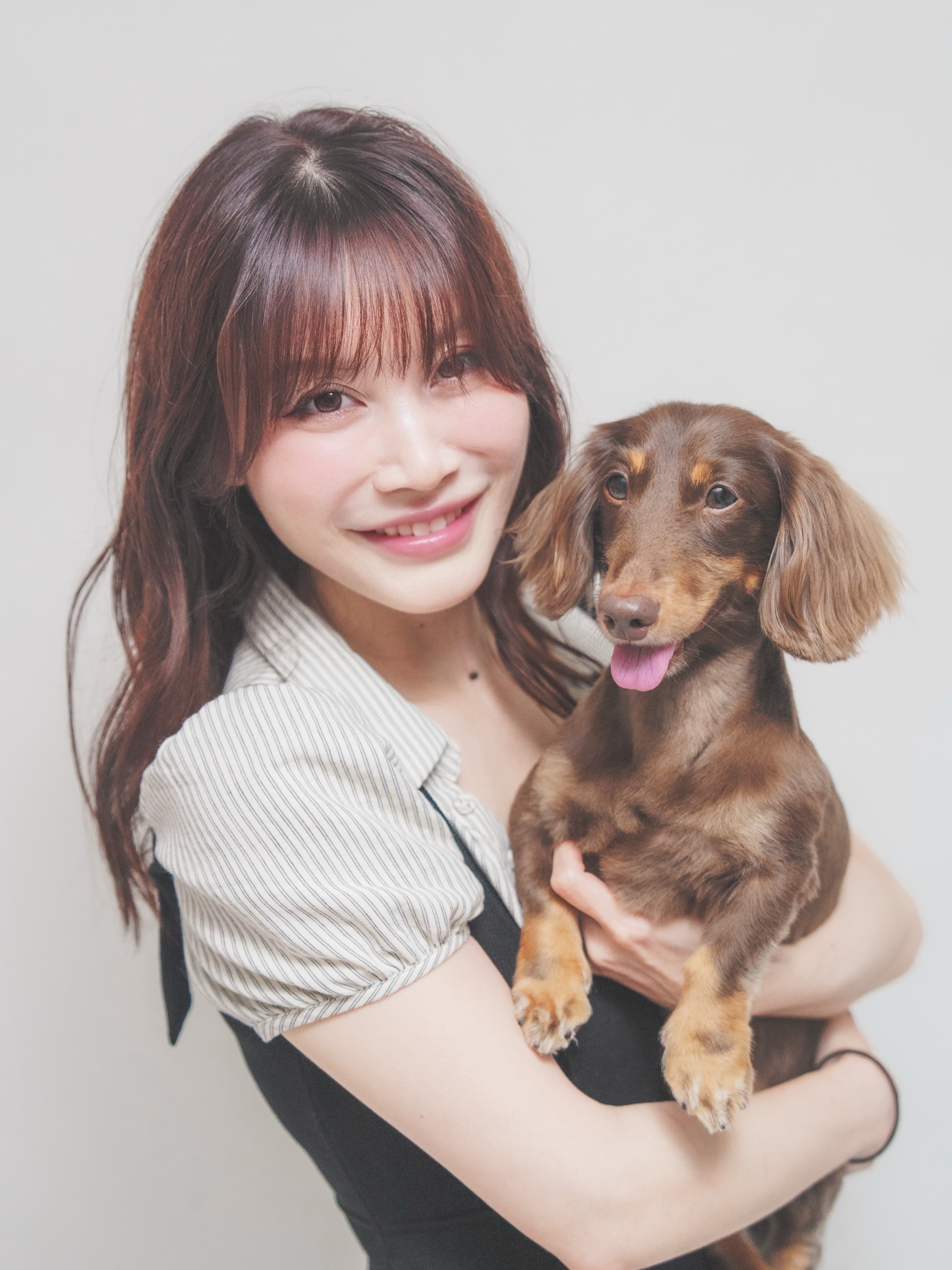 四歳のお誕生日のお祝いに、娘は愛犬と撮影！
