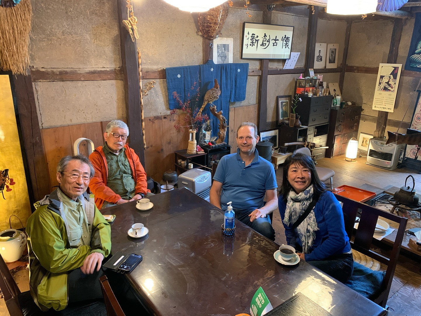 八ヶ岳の美しい自然に囲まれた私たちの民宿に、イギリスからのお