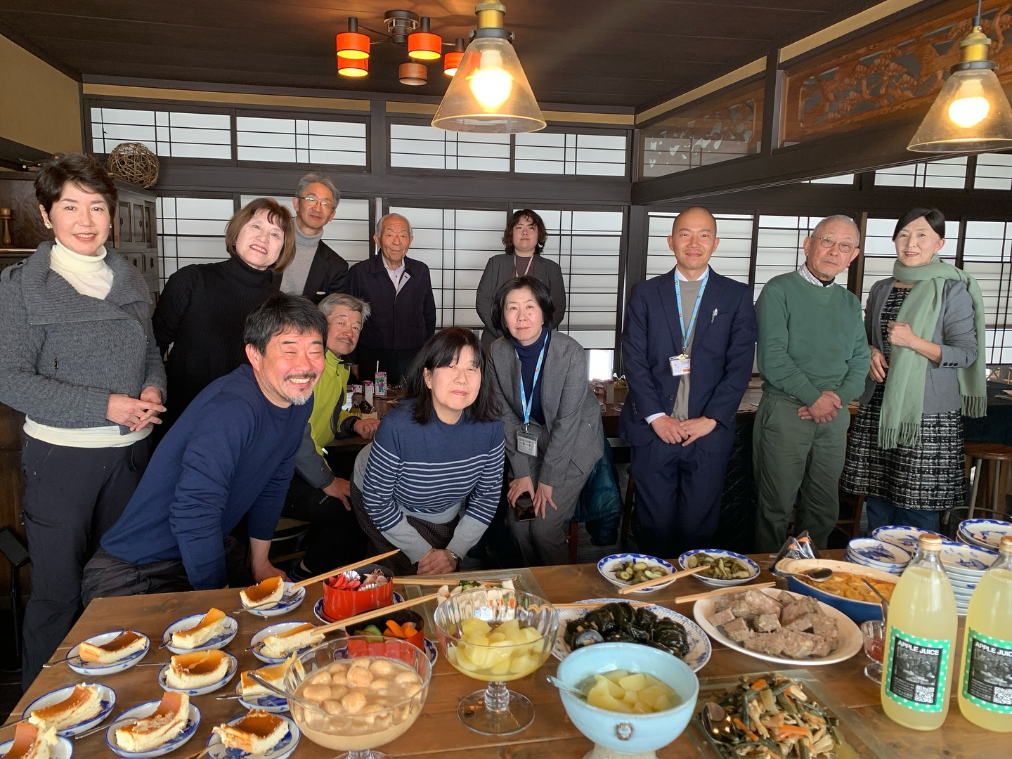今日は特別なゲストをお迎えし、我々農家のお宿の会の例会を開催